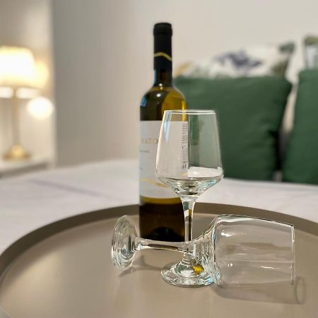 Elia Modern Apartment Афины Экстерьер фото